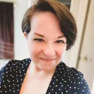 Meet your Posher, Alicia